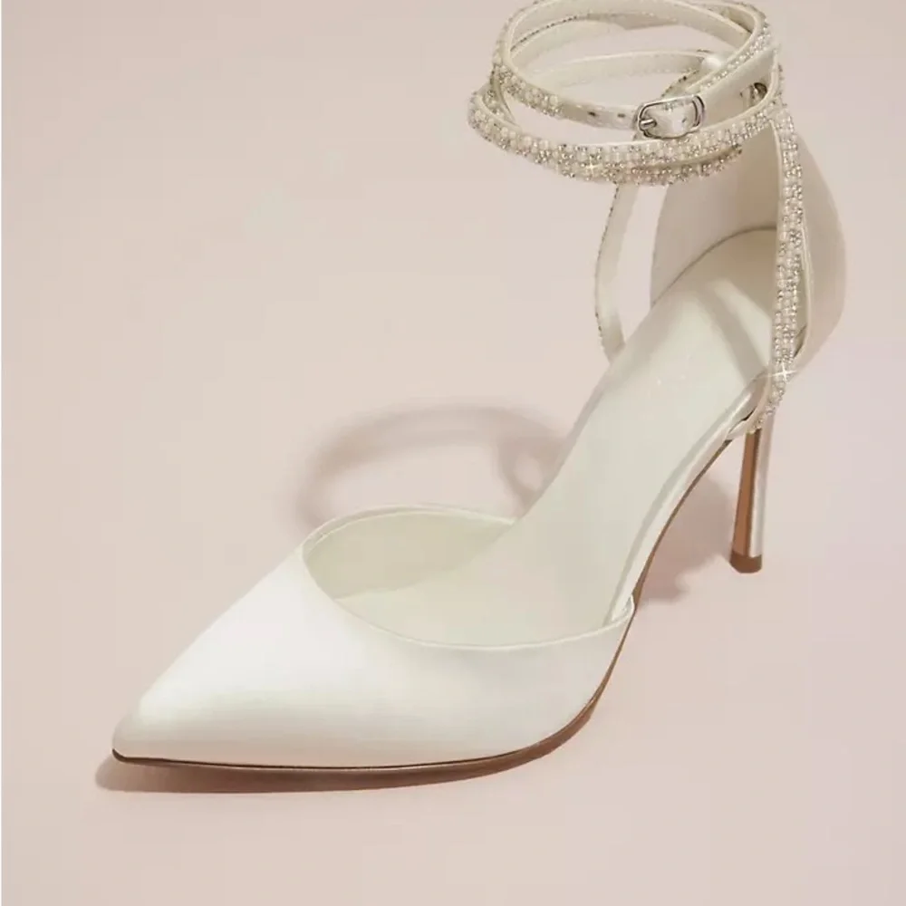 NEVER WORN Galina Pearl Strappy Ankle Wrap Heels - Picture 1 of 6